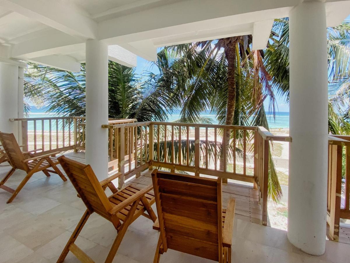 Coral Inn Thulusdhoo Exterior foto